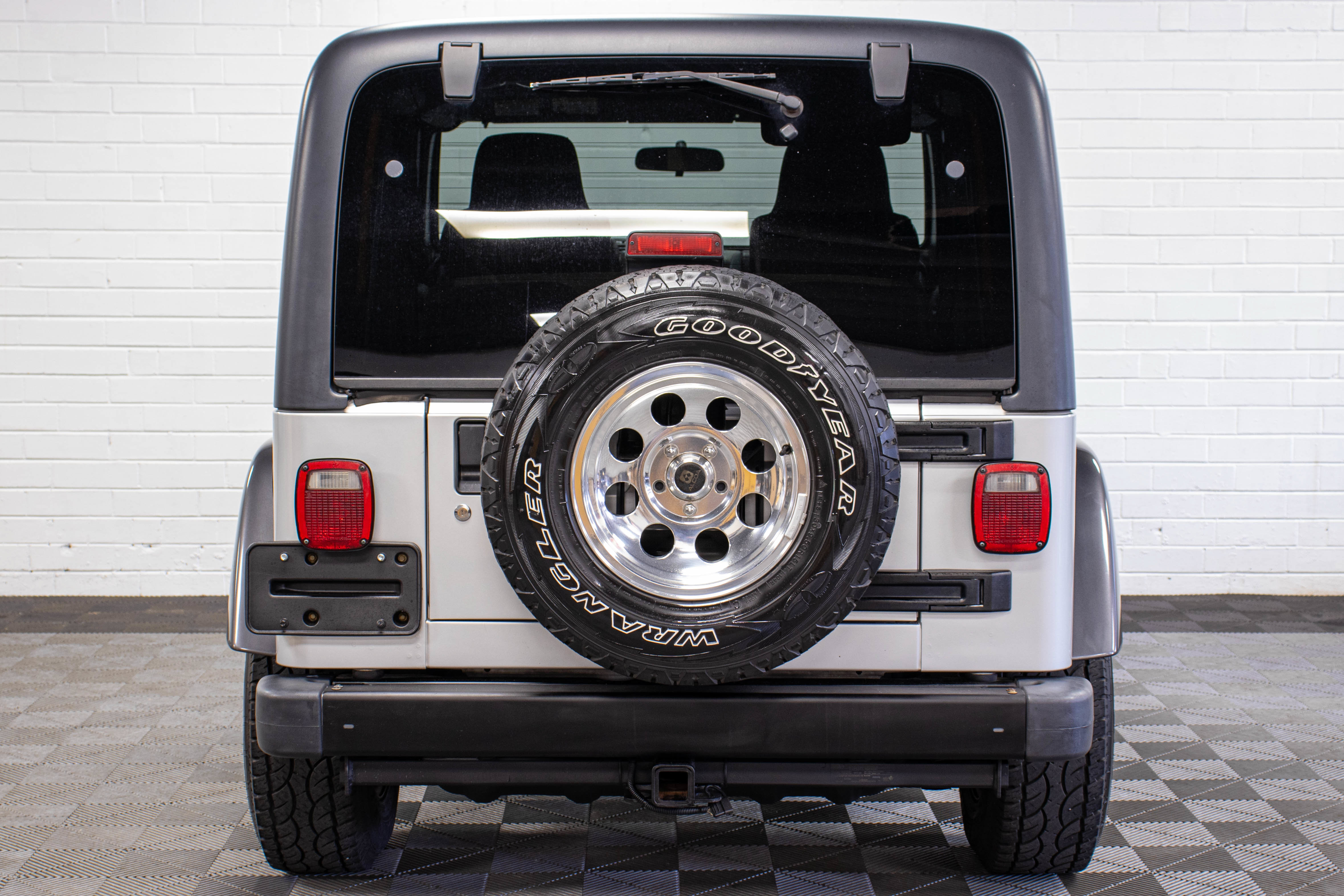 Used 2004 Jeep Wrangler X w/ Convenience Group AWD/4WD image 4