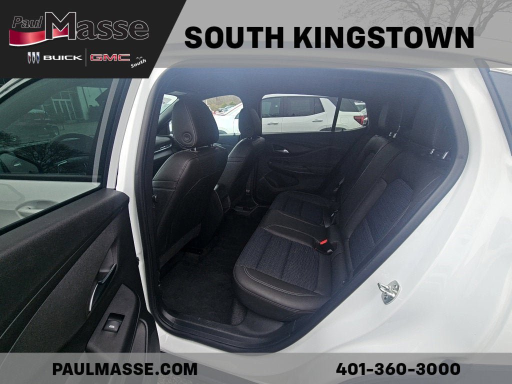 Used 2024 Buick Envista Sport Touring w/ Convenience I Package FWD image 15
