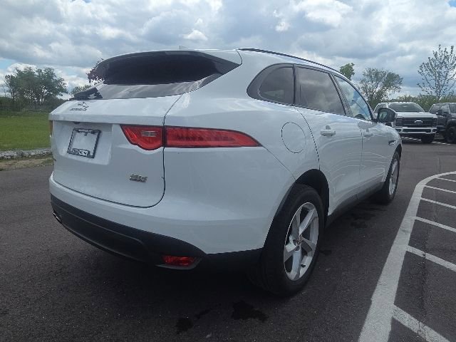Used 2017 Jaguar F-PACE Premium AWD/4WD image 8