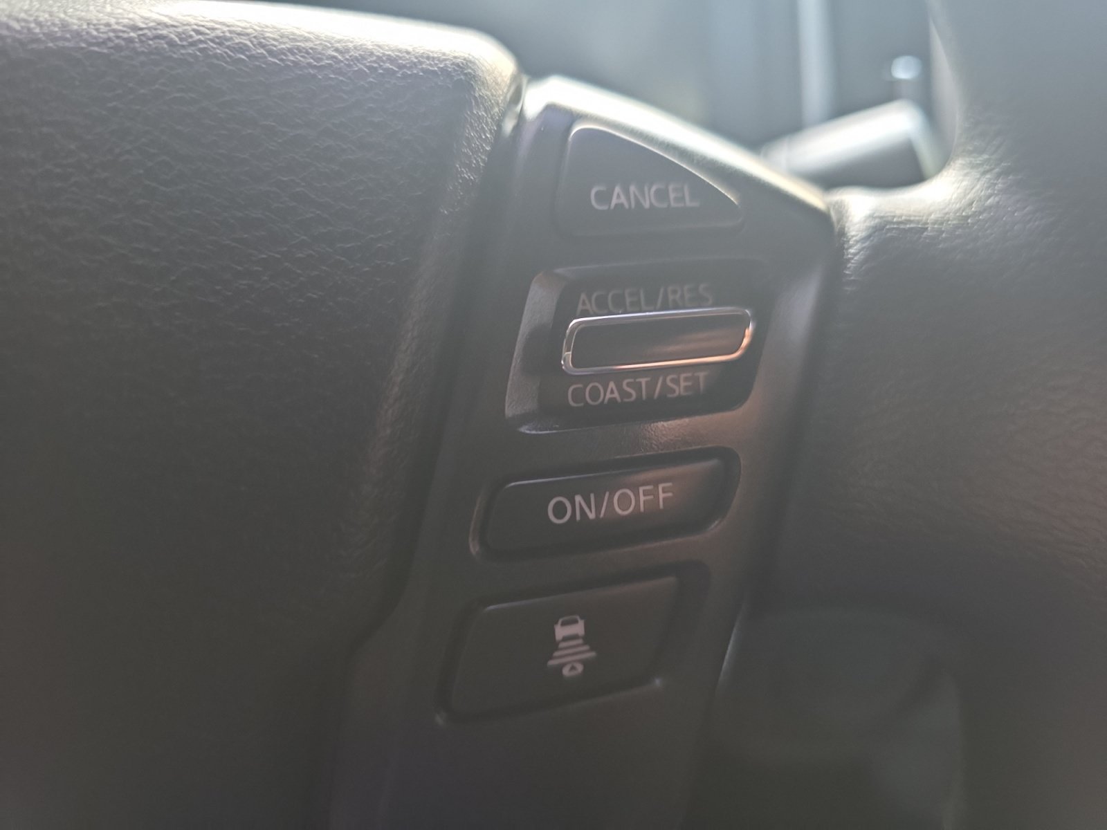 Used 2025 Nissan Frontier SV RWD image 23