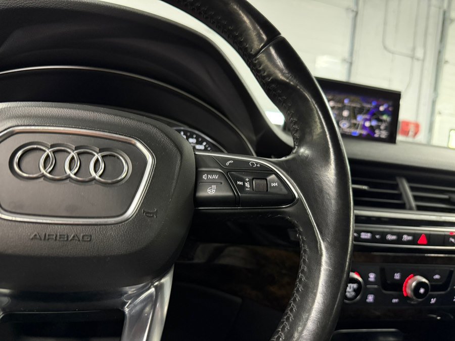 Used 2017 Audi Q7 3.0T Premium AWD/4WD image 26