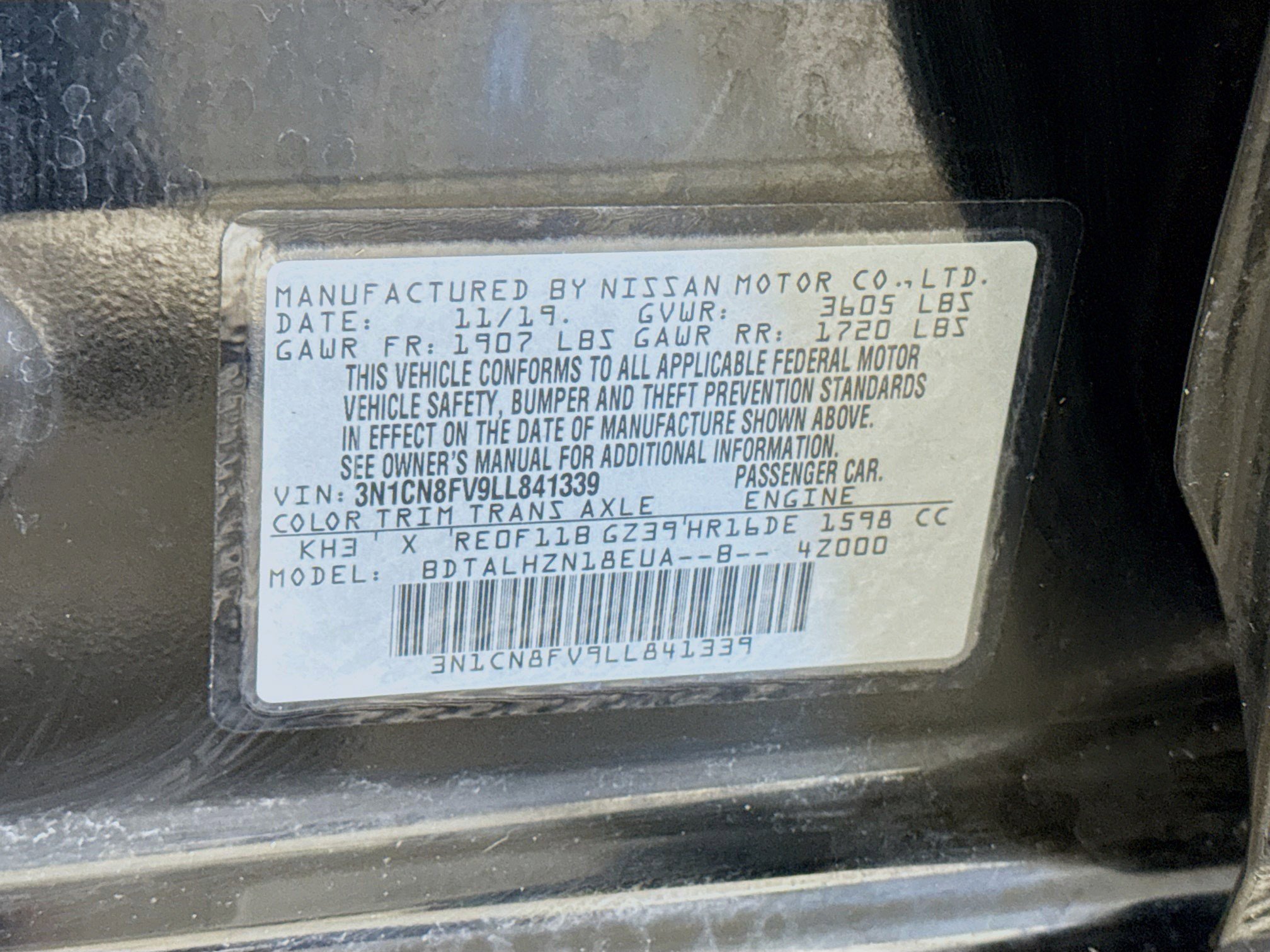 Used 2020 Nissan Versa SR image 40