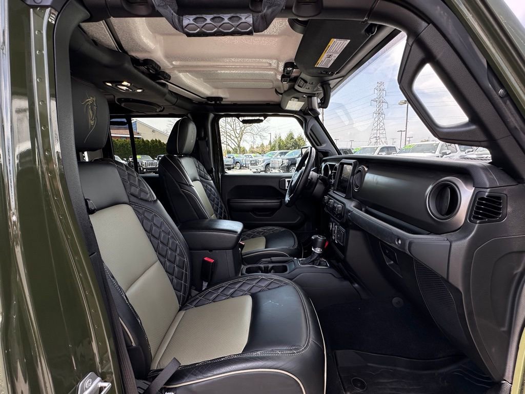 Used 2021 Jeep Gladiator Sport AWD/4WD image 12