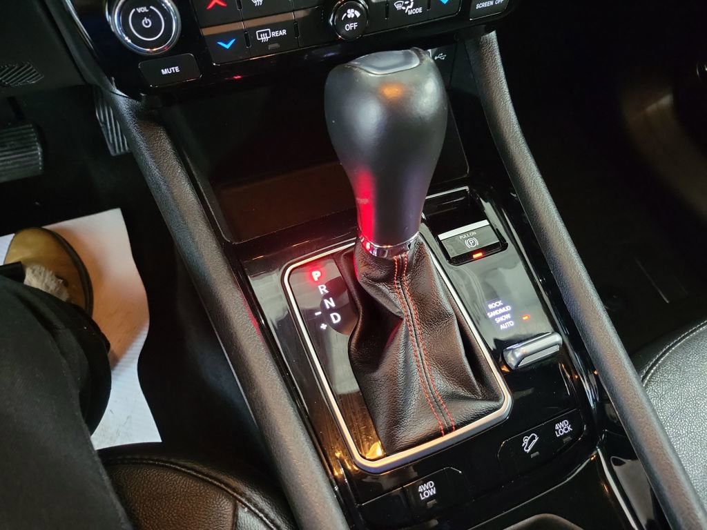 Used 2023 Jeep Compass Trailhawk w/ Trailhawk Convenience Group image 47