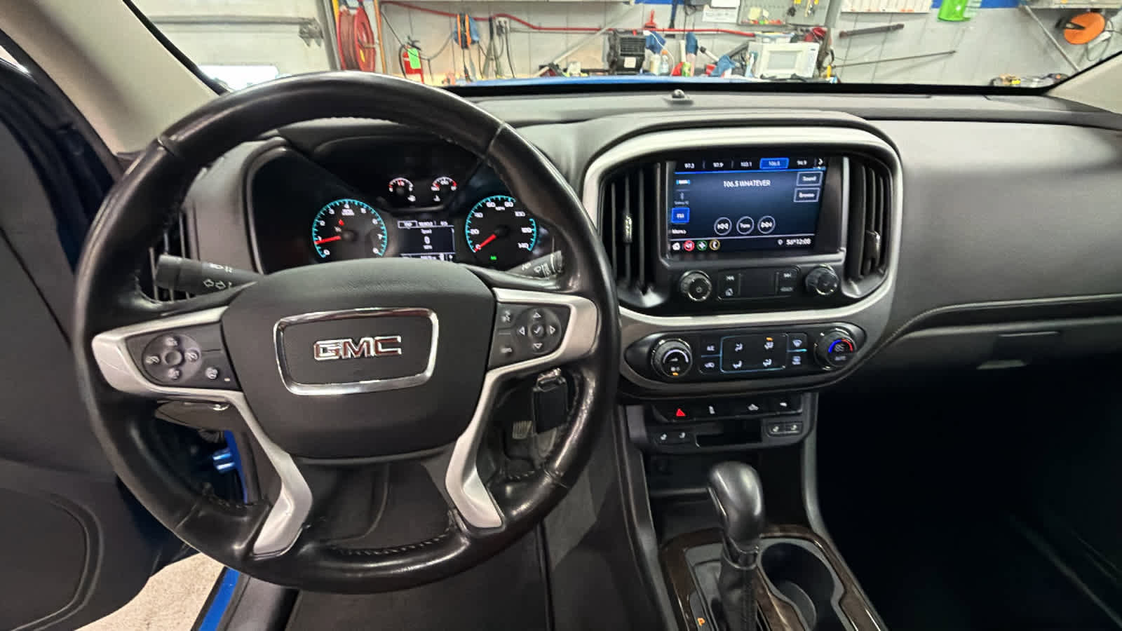 Certified 2022 GMC Canyon Elevation w/ Elevation Premium Package image 10