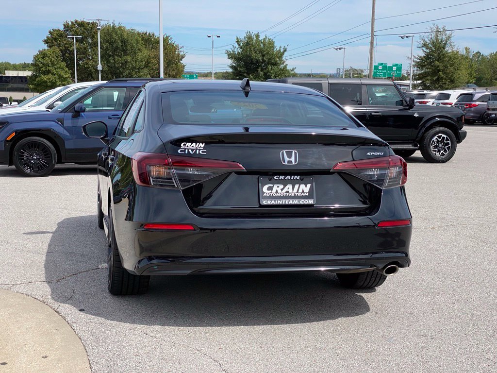 Used 2025 Honda Civic Sport image 5