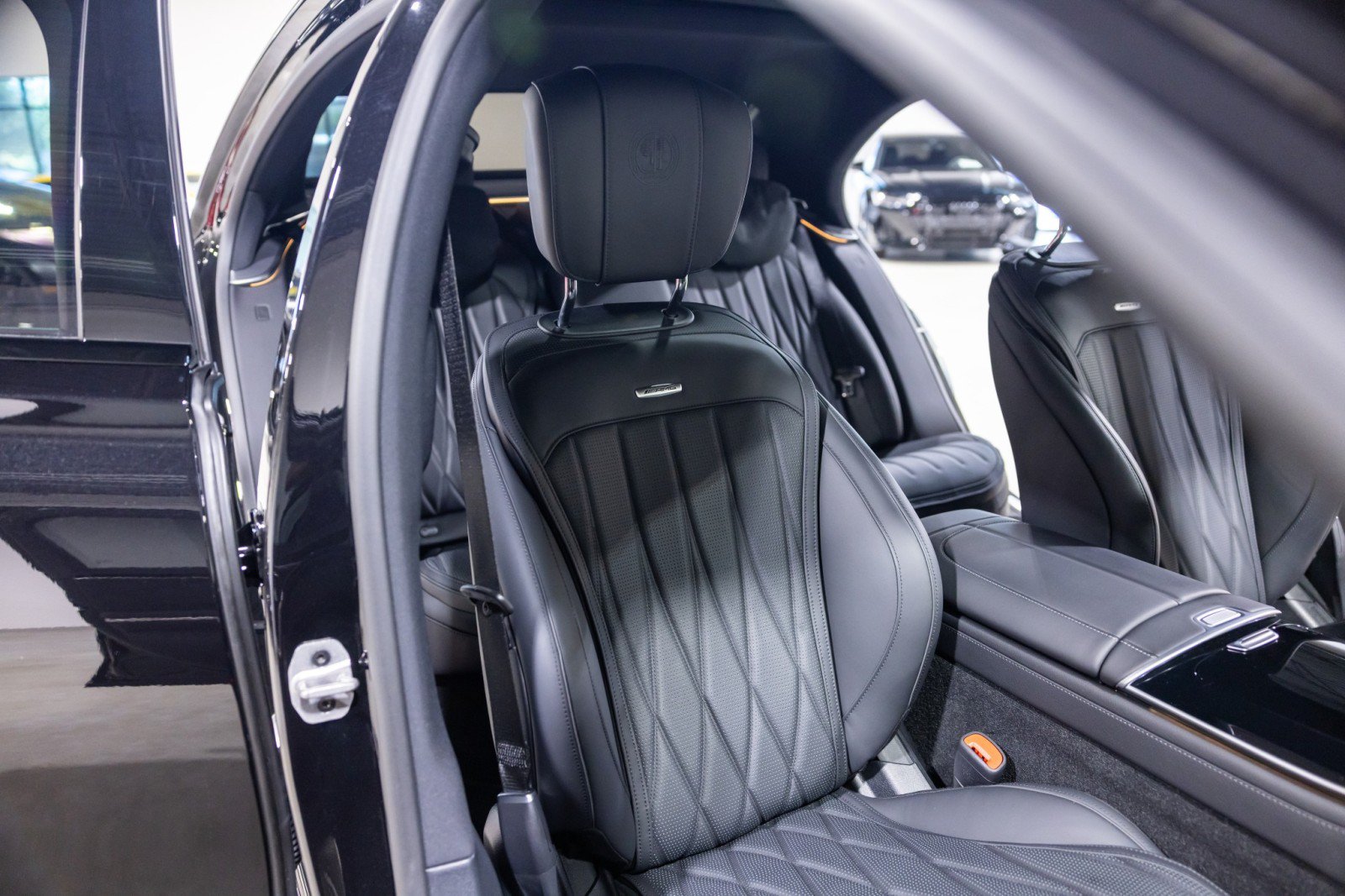 Used 2024 Mercedes-Benz S 63 AMG S w/ AMG Night Package image 30