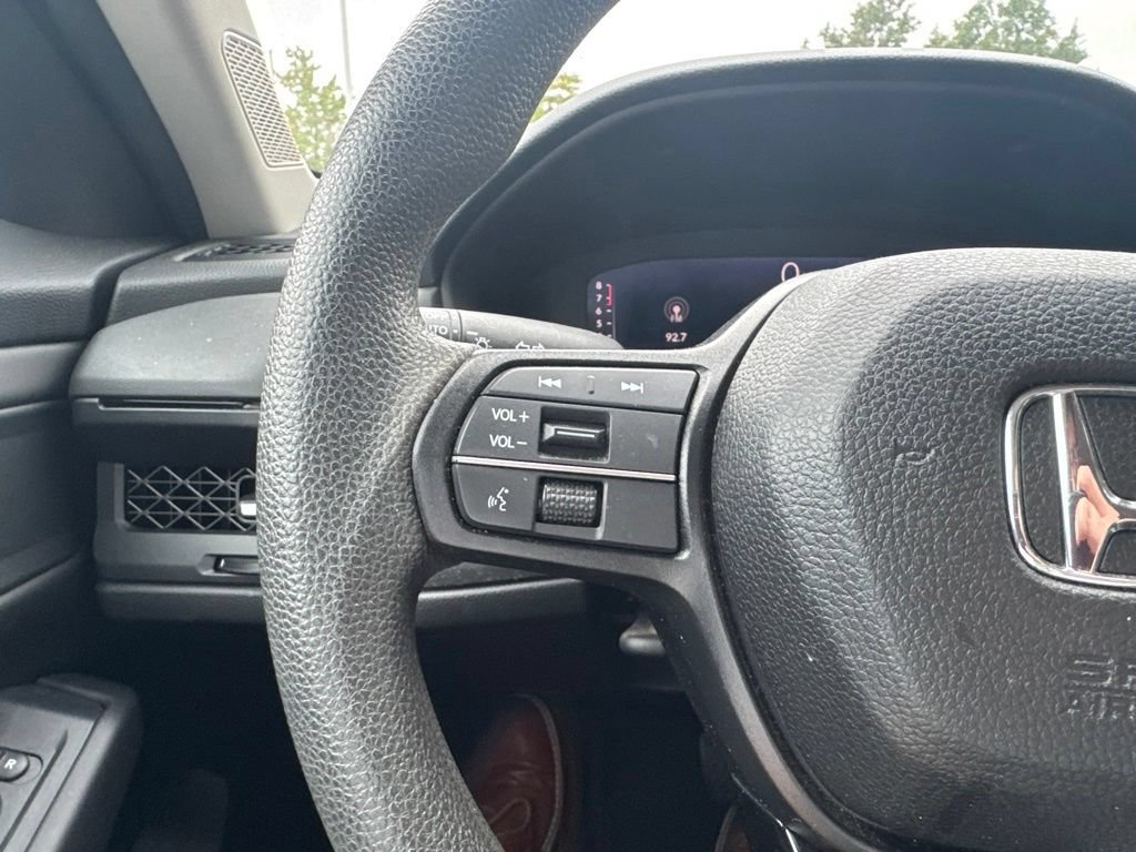 Used 2024 Honda Accord EX image 16