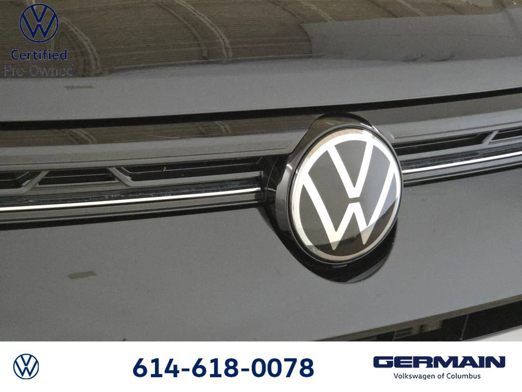 Used 2025 Volkswagen Taos SE image 14