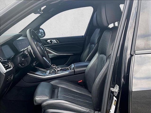 Used 2021 BMW X5 M50i w/ Executive Package AWD/4WD image 24
