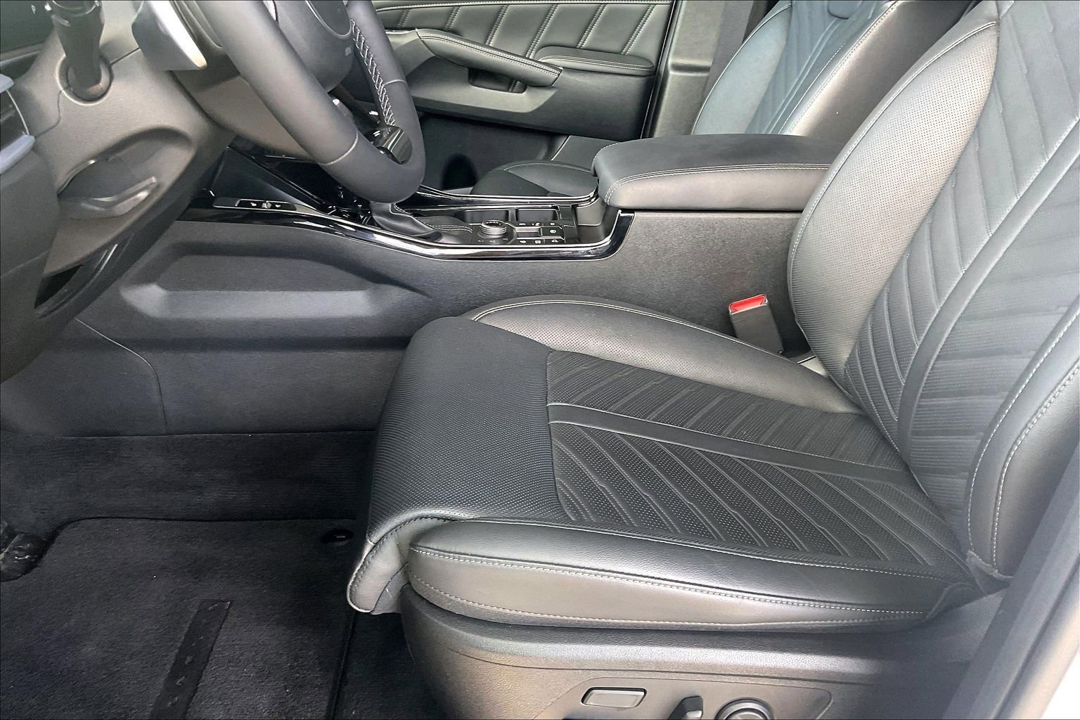 Used 2025 Kia Sorento SX Prestige AWD/4WD image 18