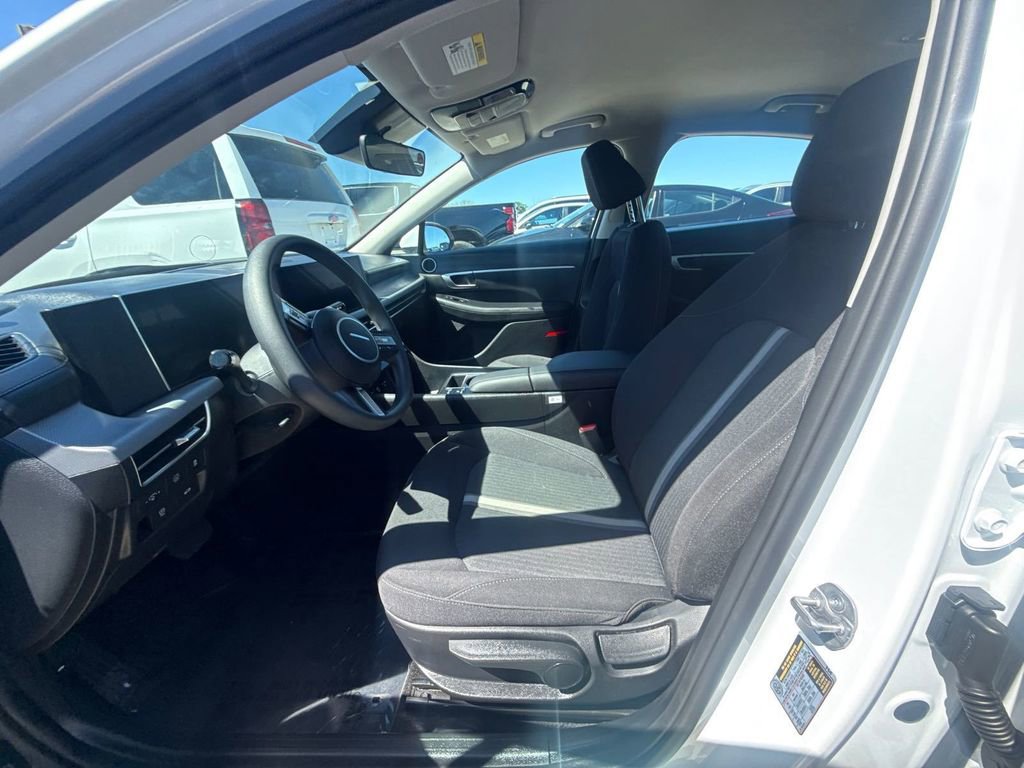 Used 2026 Hyundai Sonata Blue image 5