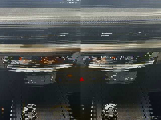 Used 2024 Cadillac XT4 Sport w/ Cold Weather Package image 17