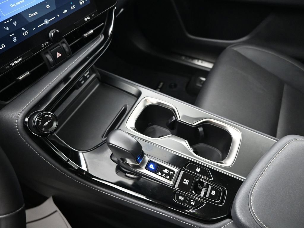 Used 2024 Lexus NX 350h AWD w/ Premium Package image 26