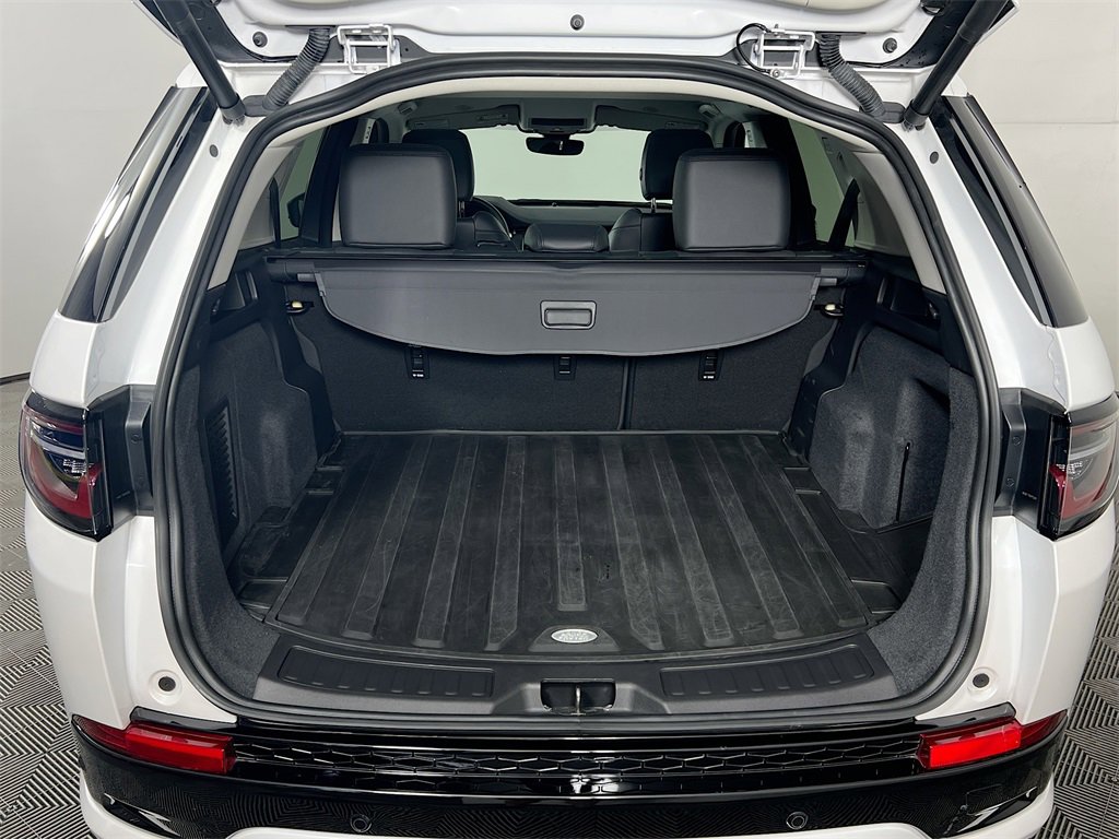 Used 2024 Land Rover Discovery Sport S image 27