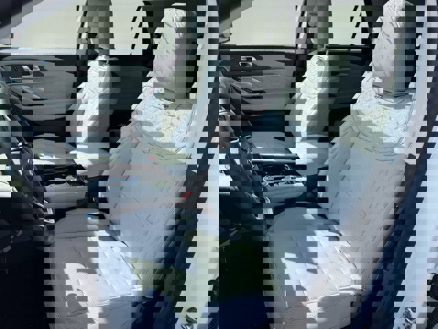 New 2026 Ford Explorer Platinum image 9