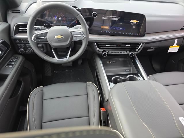 New 2026 Chevrolet Suburban Premier image 3