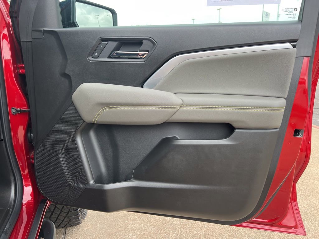 Used 2025 Chevrolet Colorado ZR2 AWD/4WD image 12