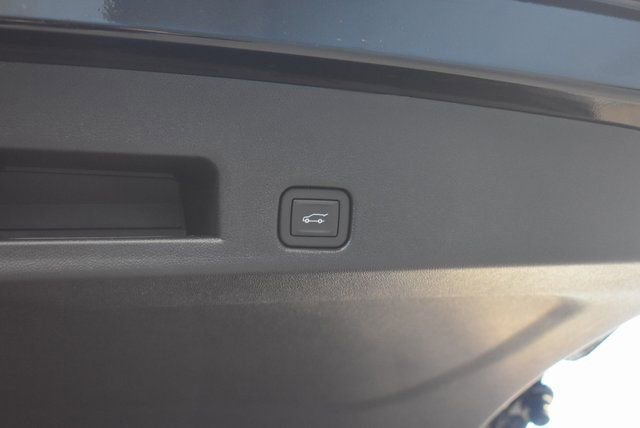 New 2026 Chevrolet Traverse LT w/ Driver Confidence Package image 11