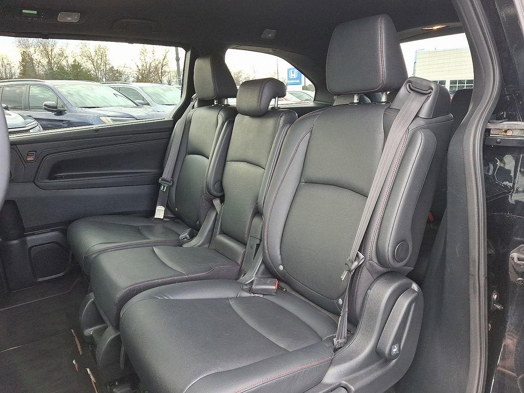 Used 2023 Honda Odyssey Sport image 10