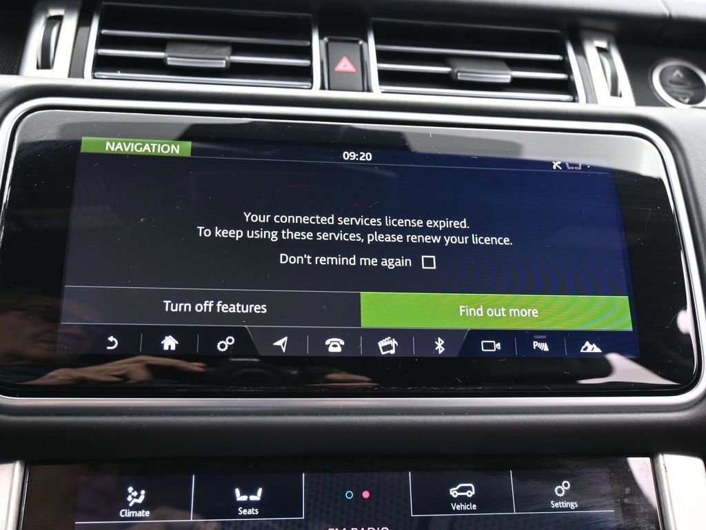 Used 2020 Land Rover Range Rover HSE image 20