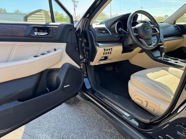 Used 2018 Subaru Outback 2.5i Limited image 15
