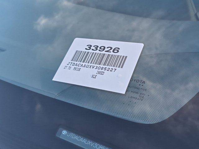 Certified 2027 Toyota Prius XLE FWD image 19