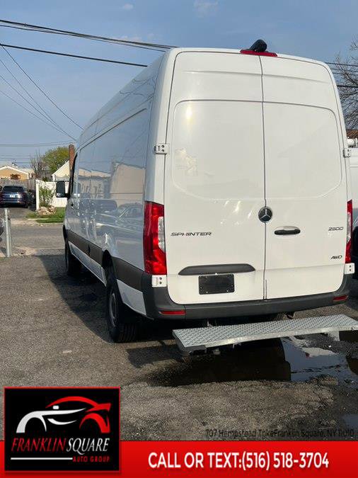 Used 2023 Mercedes-Benz Sprinter 2500 w/ Acoustic Package image 8