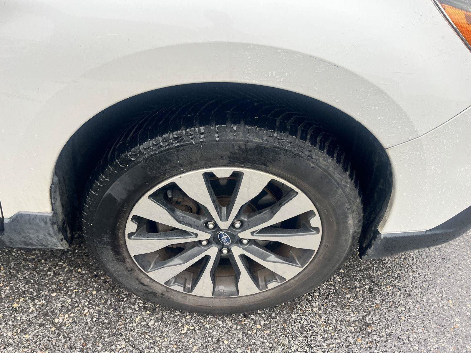 Used 2017 Subaru Outback 3.6R Limited AWD/4WD image 10