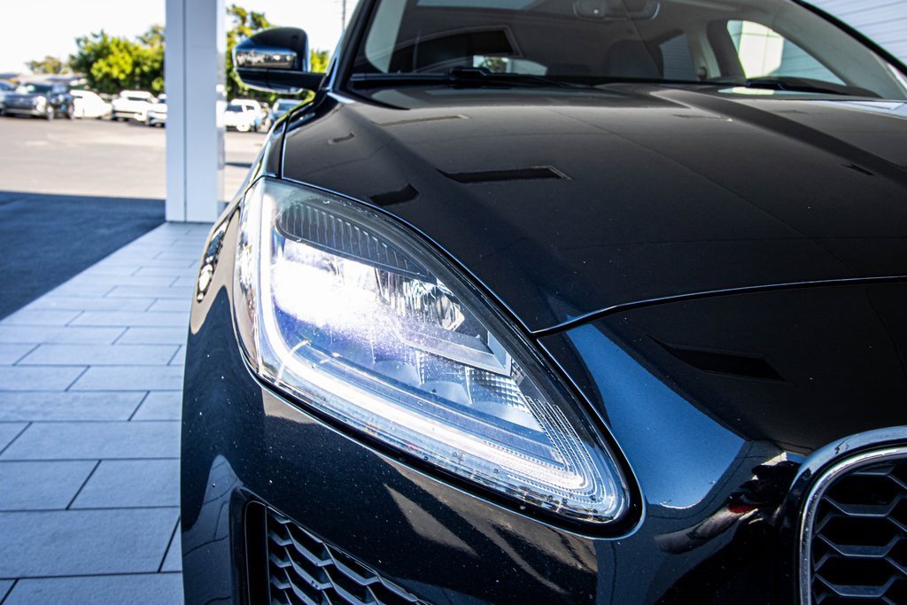 Used 2018 Jaguar E-PACE SE image 7