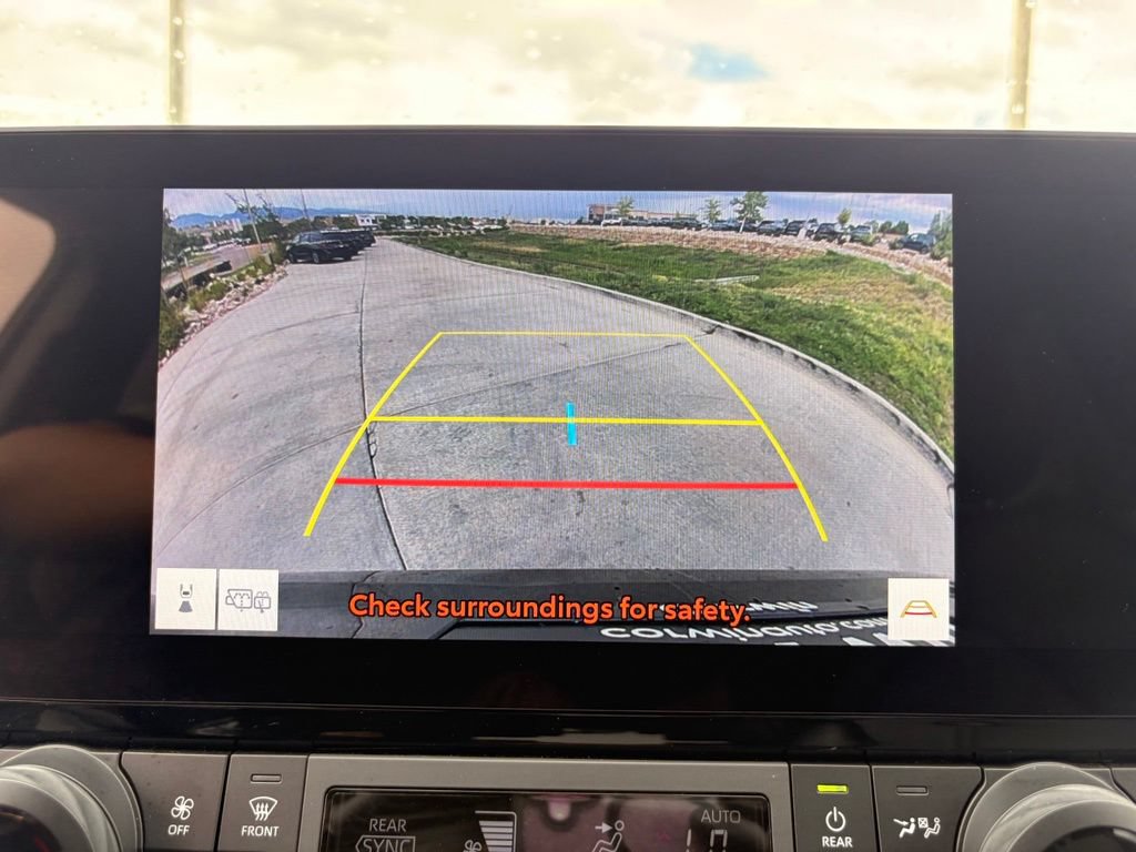 Used 2025 Toyota Grand Highlander AWD image 14
