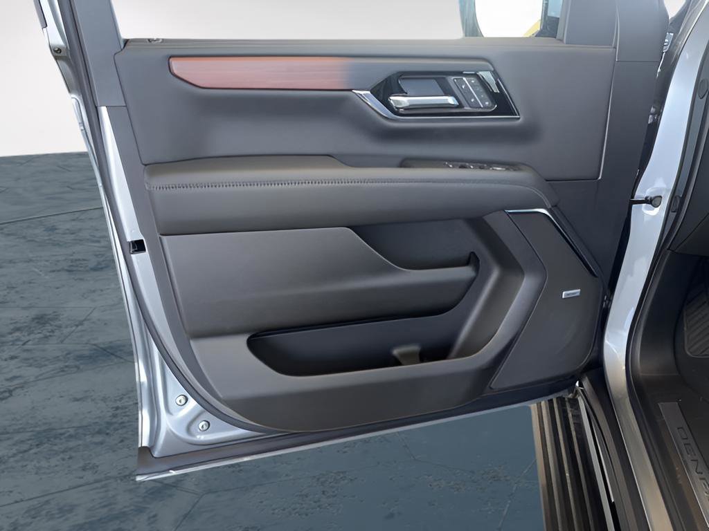 New 2026 GMC Yukon Denali image 10