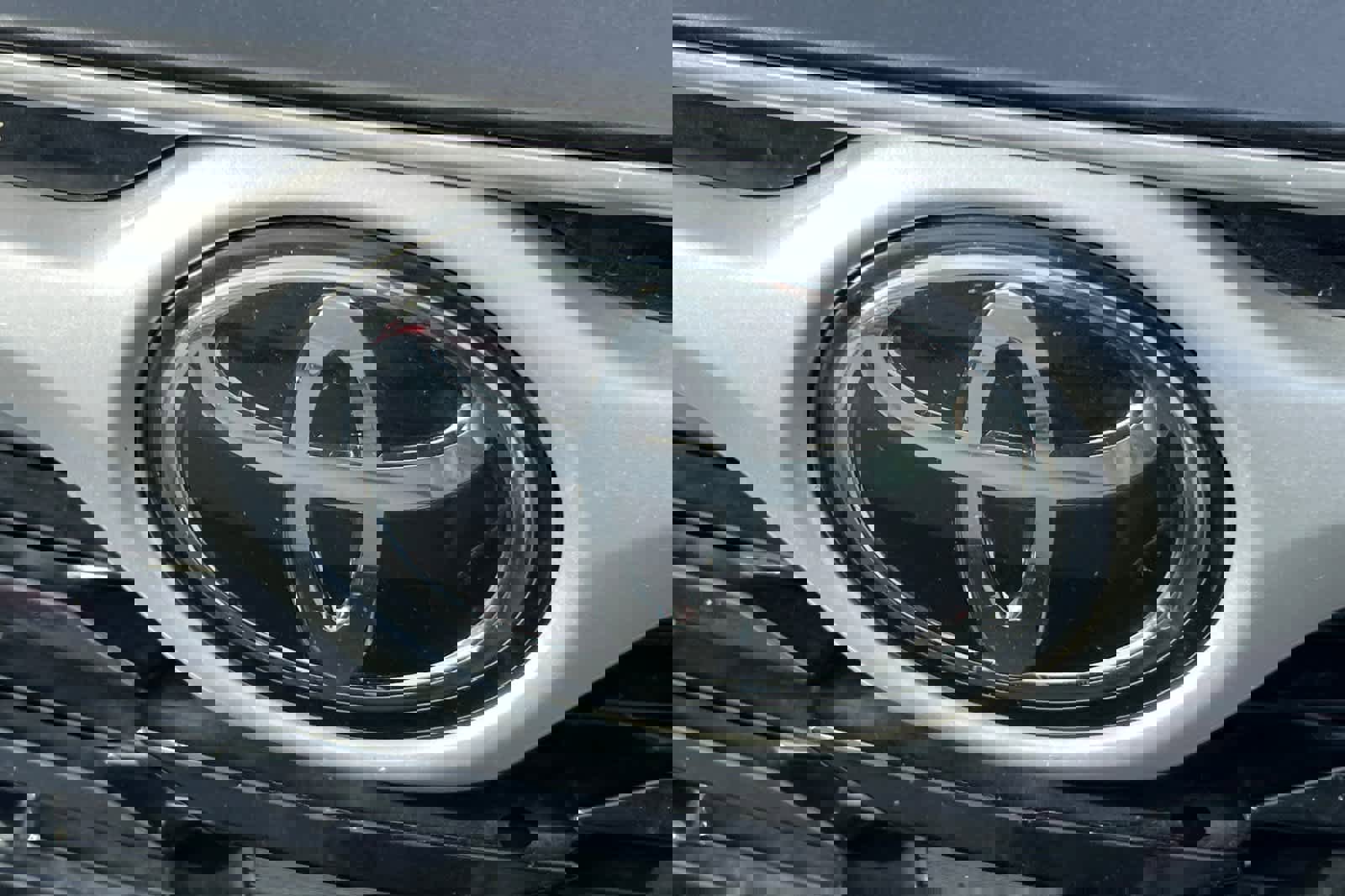 Used 2020 Toyota Highlander LE image 10