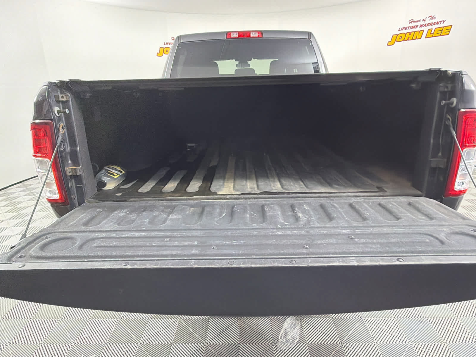 Used 2022 RAM 2500 Big Horn AWD/4WD image 5