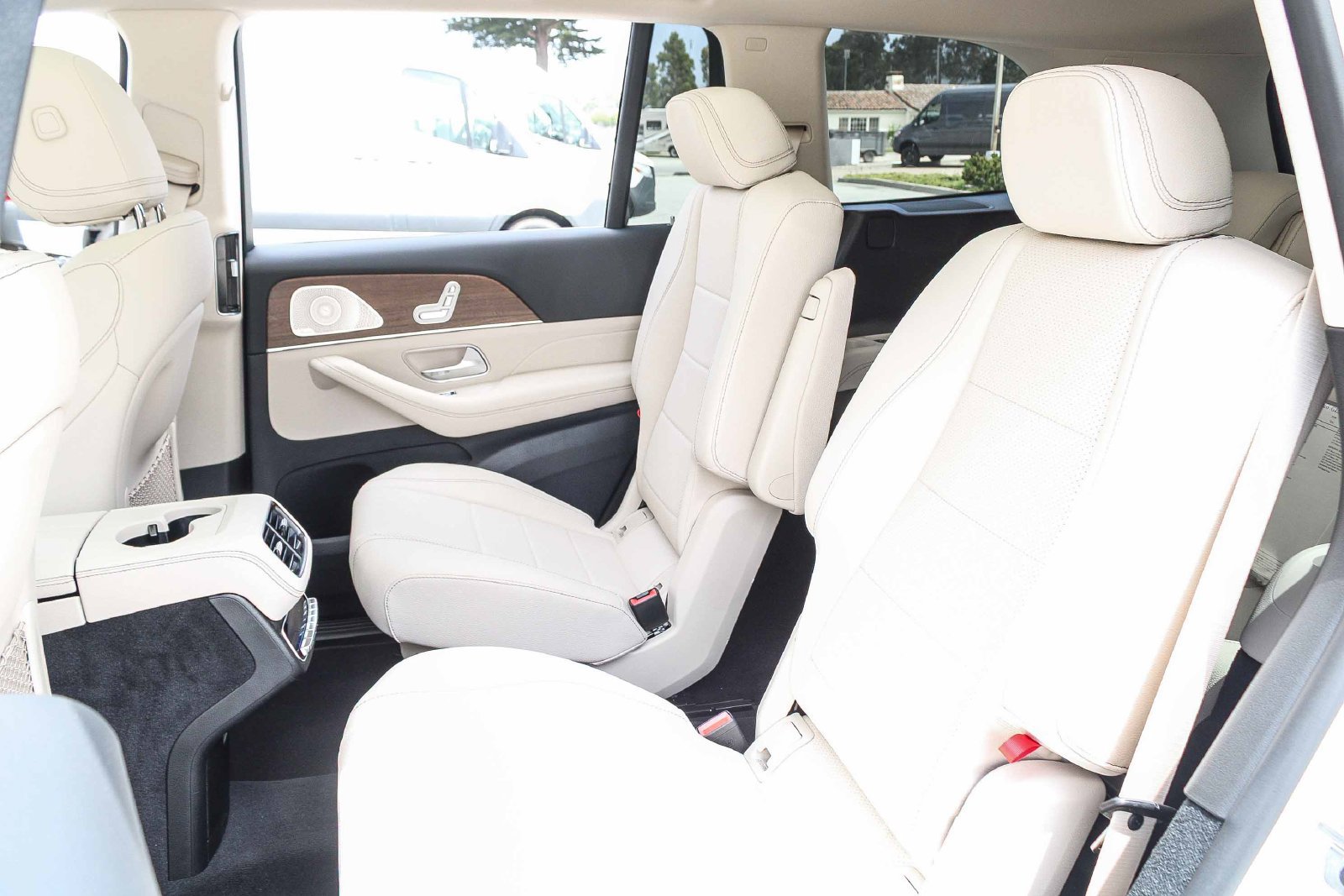 New 2026 Mercedes-Benz GLS 450 4MATIC image 19