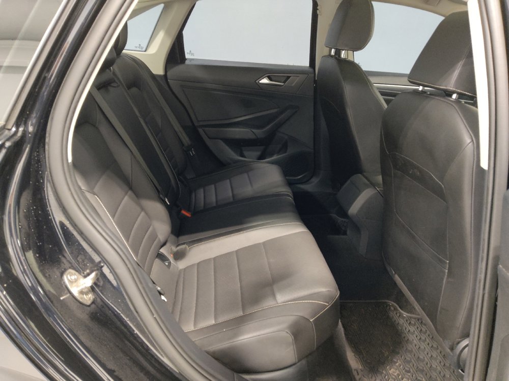 Used 2024 Volkswagen Jetta SE image 19