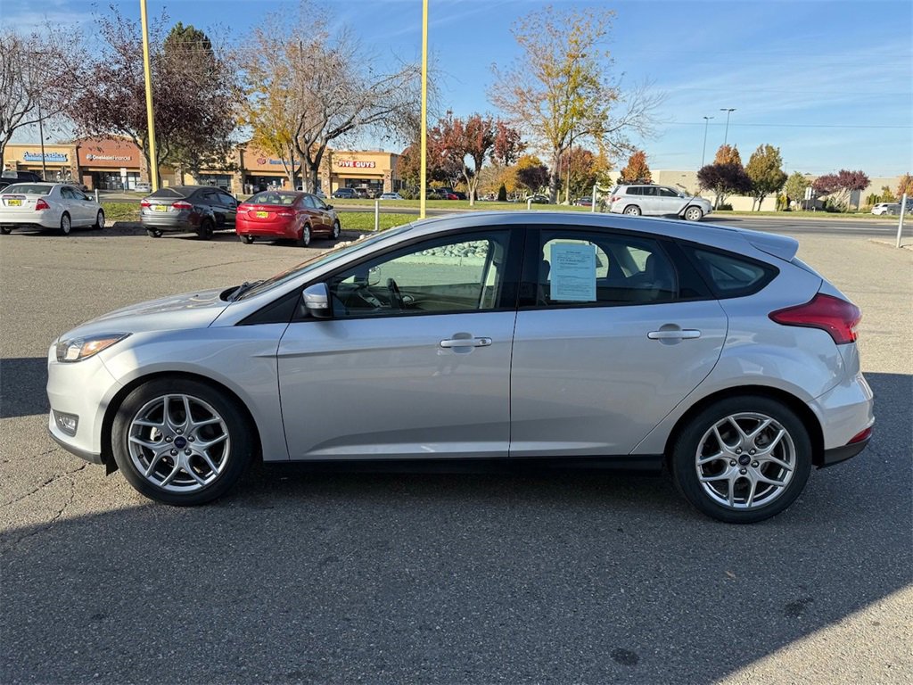 Used 2015 Ford Focus SE w/ Equipment Group 201A image 5
