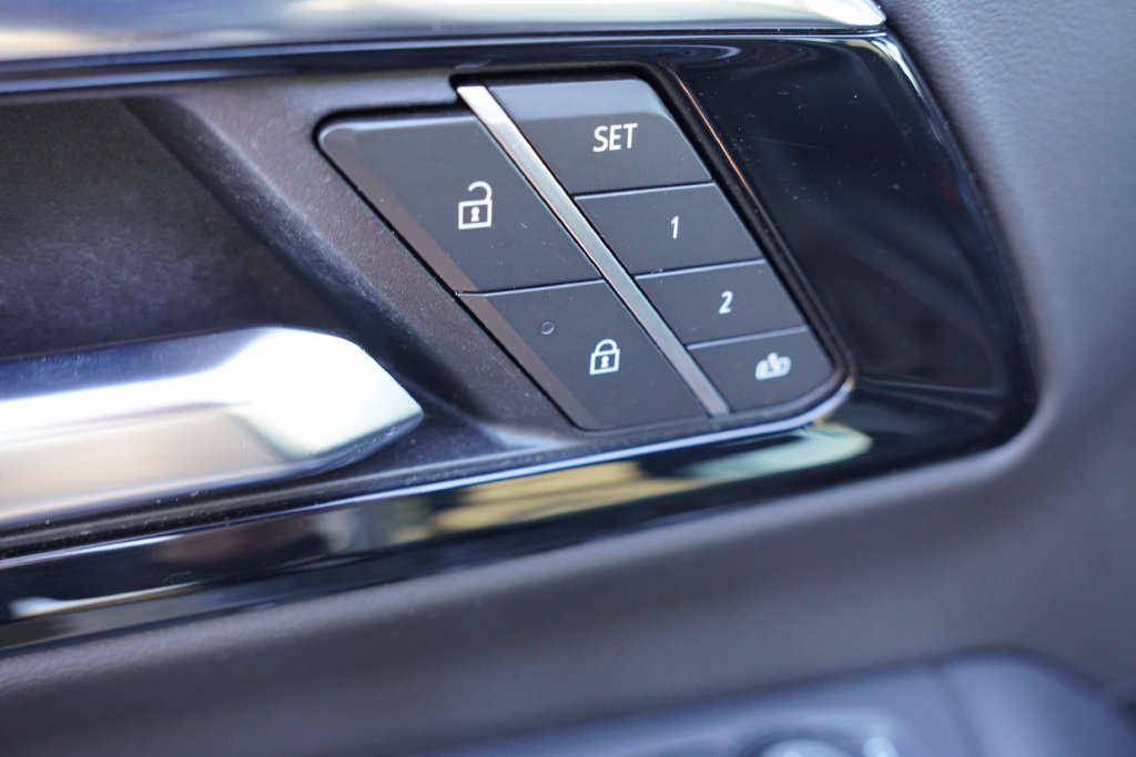 Certified 2025 Chevrolet Tahoe LT AWD/4WD image 25