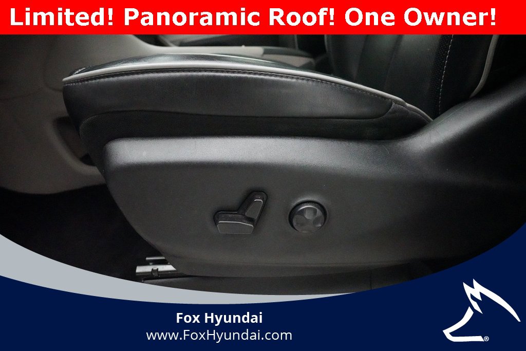 Used 2024 Chrysler Pacifica Limited image 30