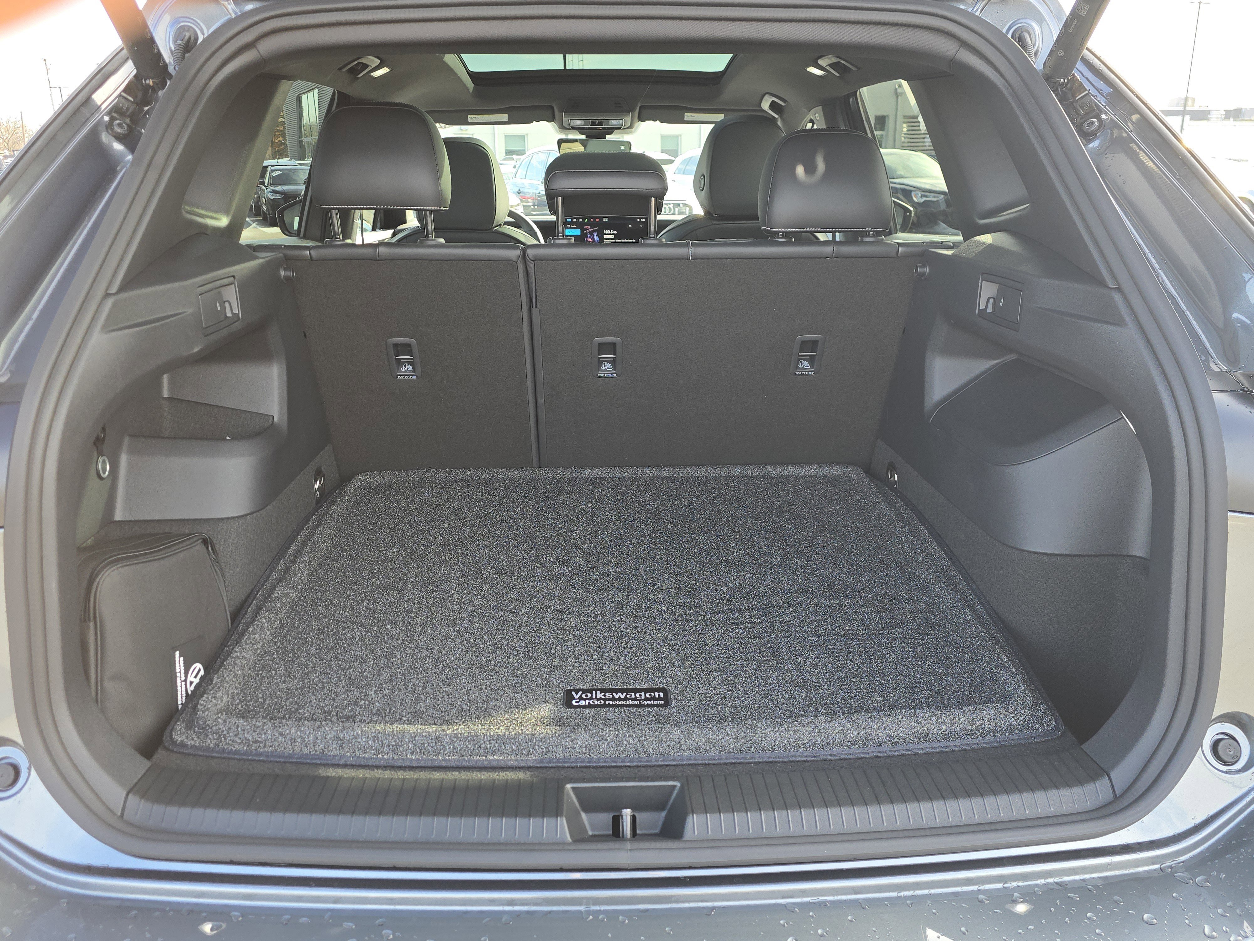 New 2026 Volkswagen Tiguan SE R-Line image 14