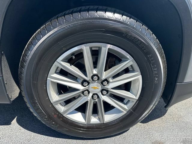Used 2023 Chevrolet Traverse LT AWD/4WD image 43