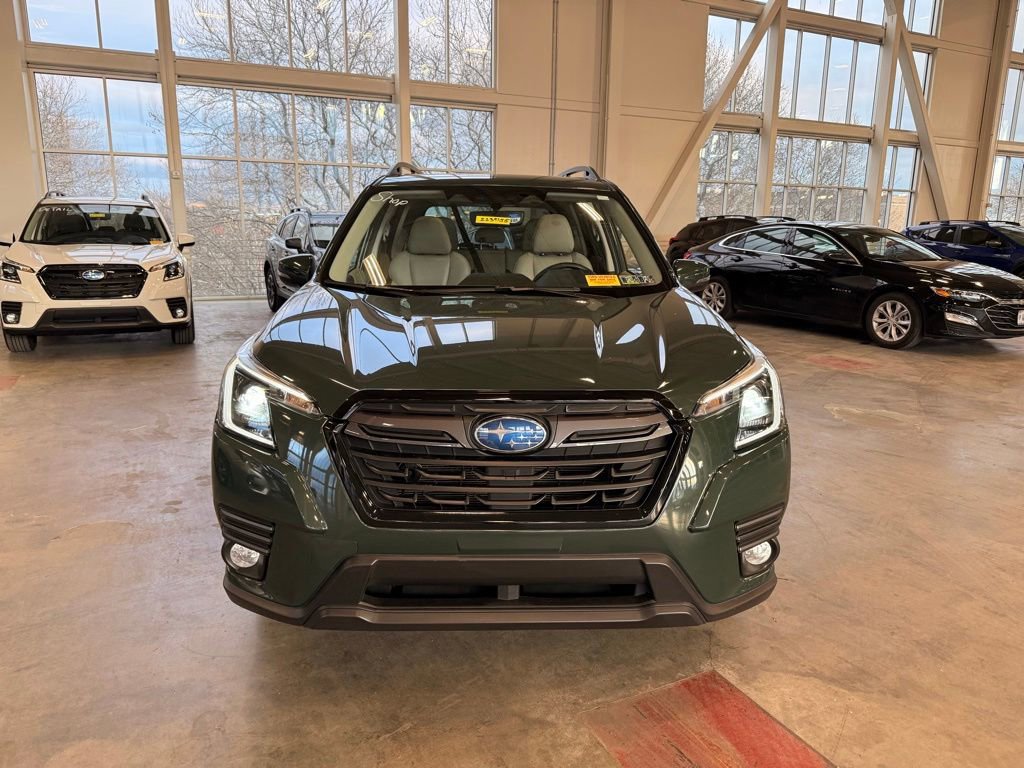 Used 2023 Subaru Forester Limited image 8