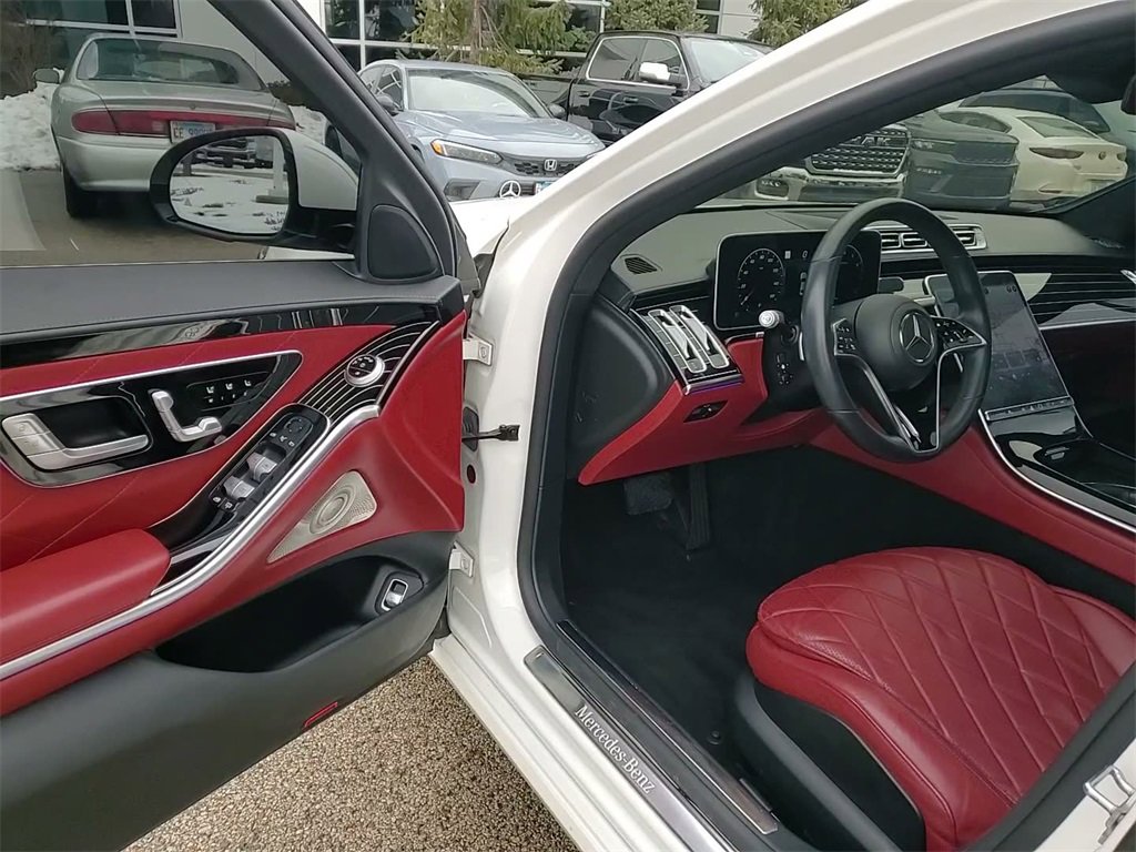 Used 2021 Mercedes-Benz S 580 4MATIC Sedan image 37