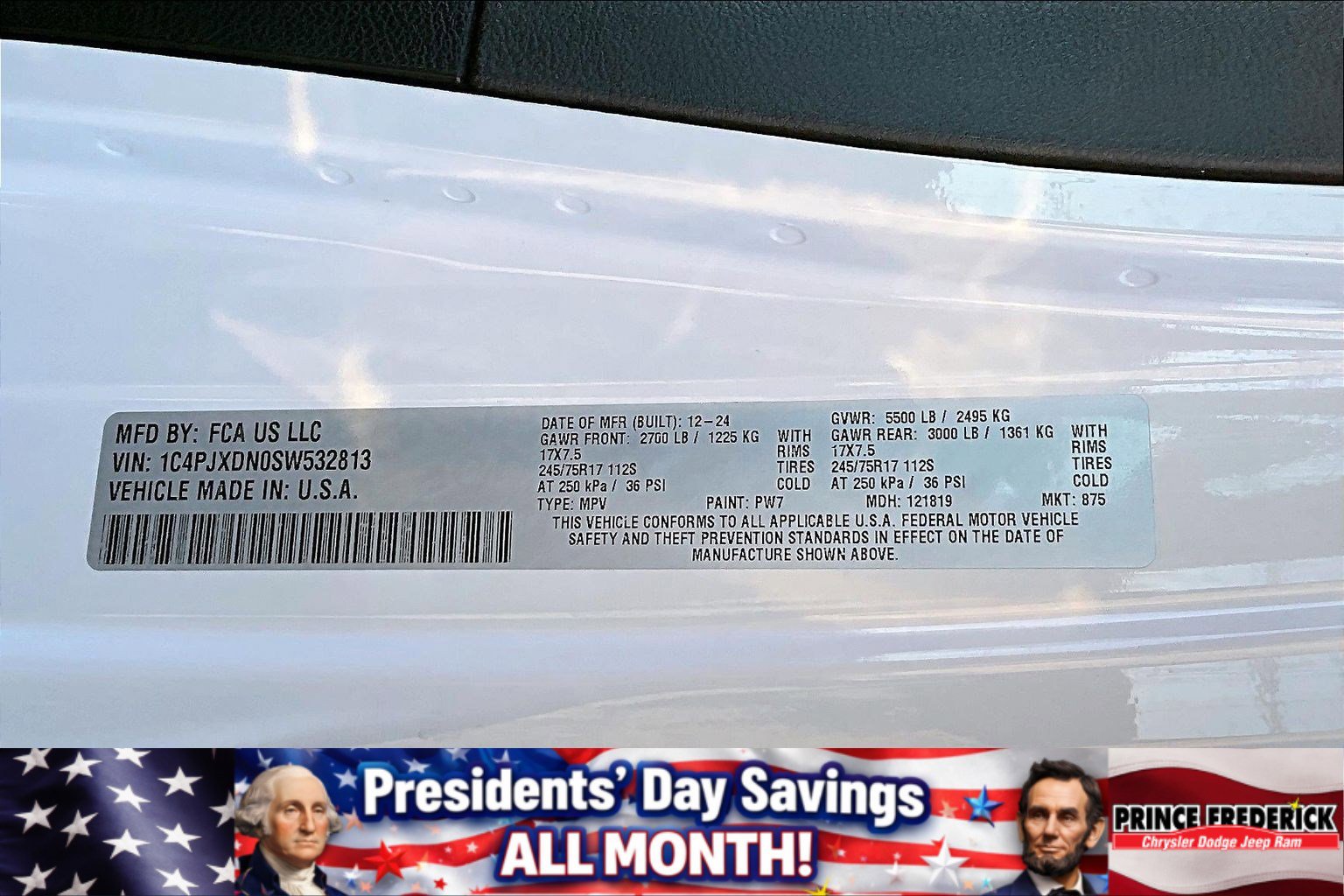 Used 2025 Jeep Wrangler Sport S image 27