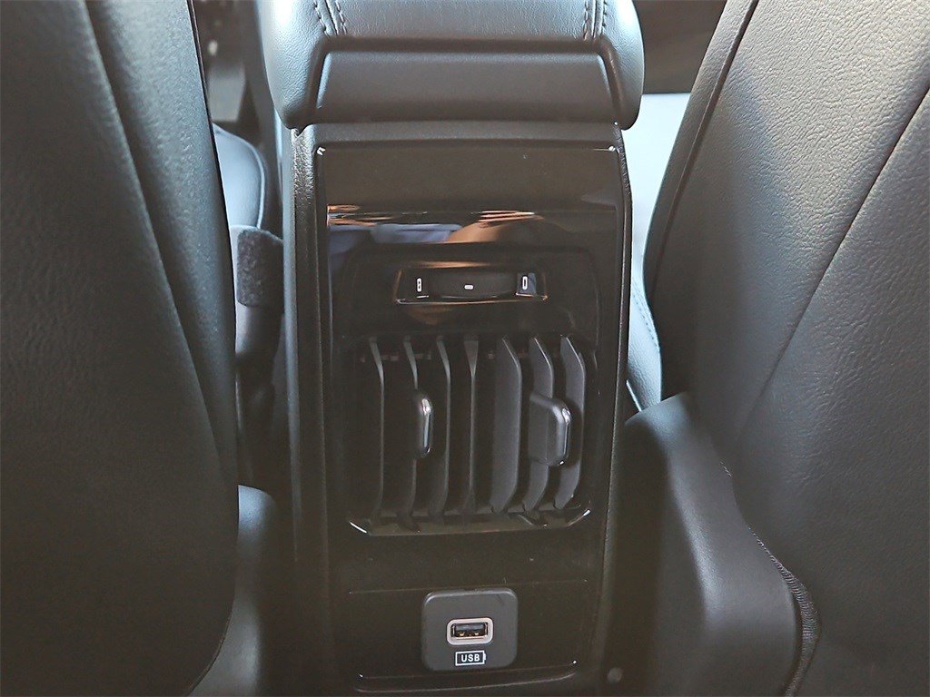 New 2026 Jeep Compass Latitude image 19