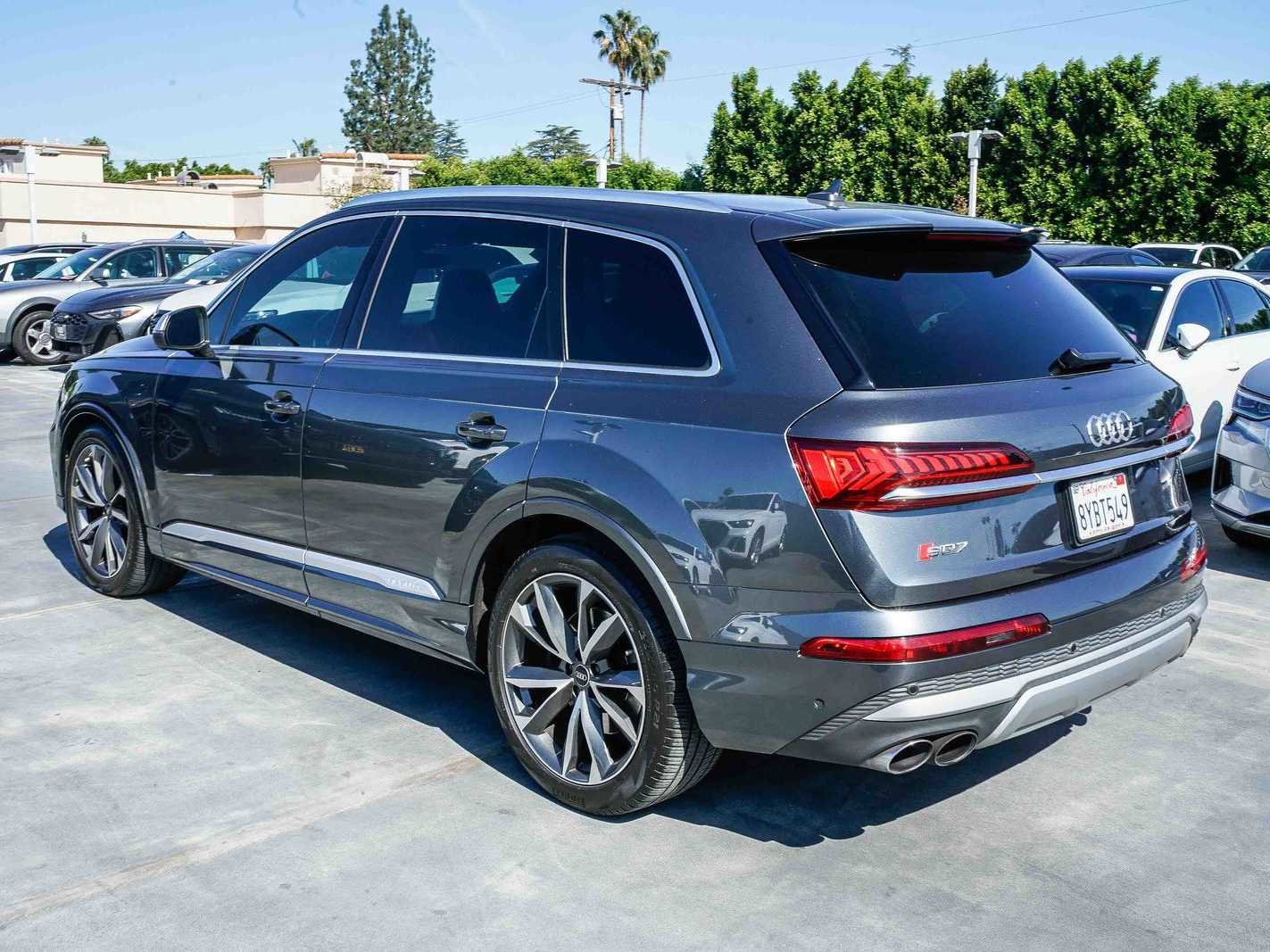 Used 2022 Audi SQ7 Premium Plus image 2