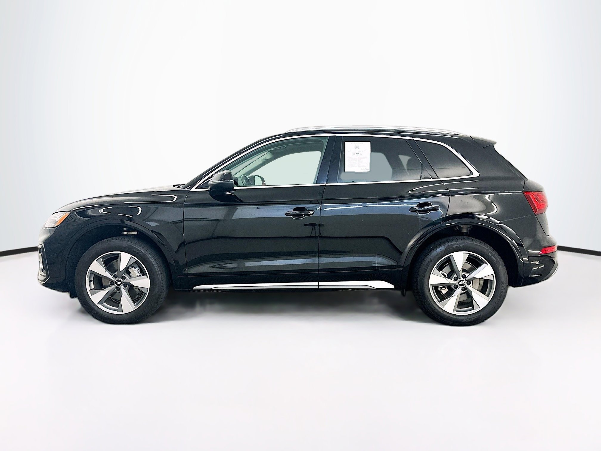 Used 2023 Audi Q5 2.0T Premium Plus w/ Premium Plus Package image 4