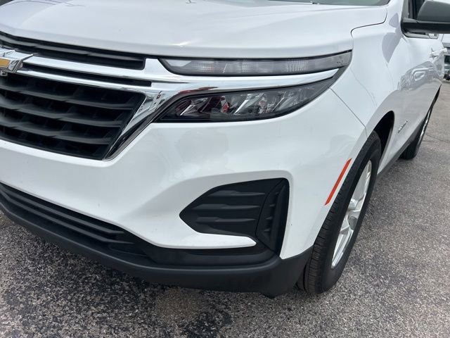 Used 2024 Chevrolet Equinox LS w/ Driver Confidence II Package FWD image 9