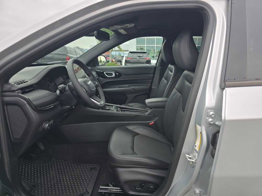 New 2026 Jeep Compass Latitude w/ Quick Order Package 29K image 9