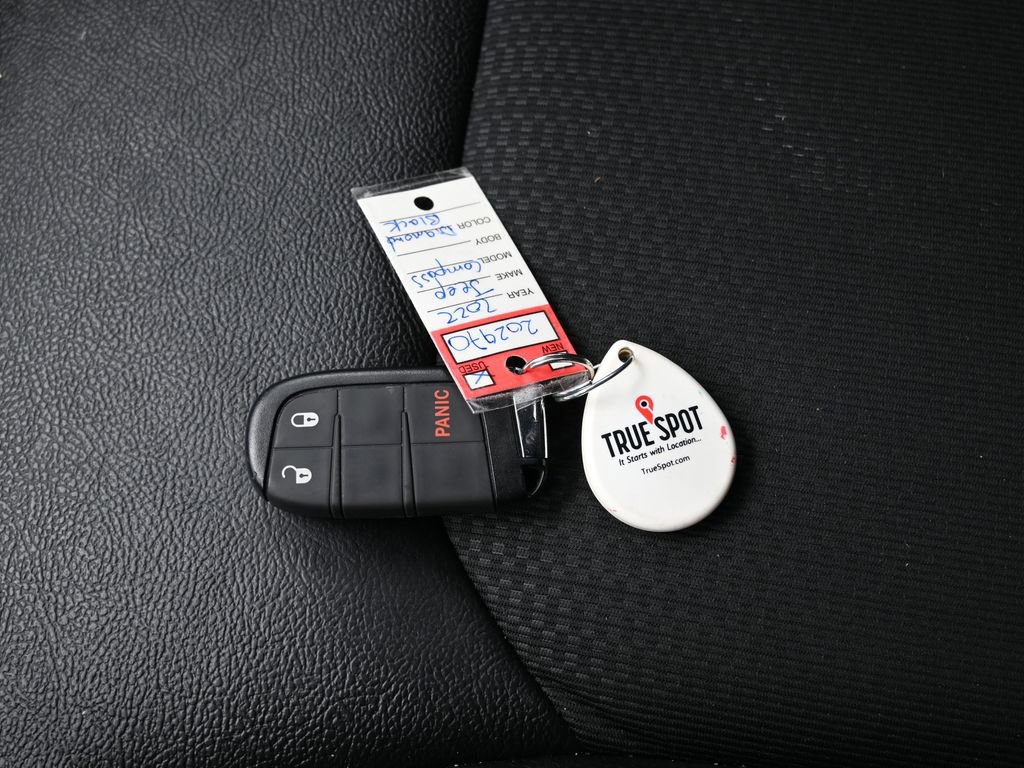 Used 2022 Jeep Compass Trailhawk image 39